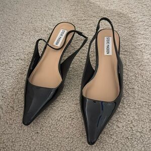Steve Madden black kitten heels